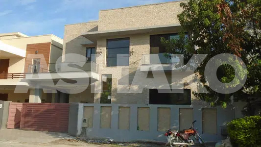 11 Marla House For Sale in Dha 2