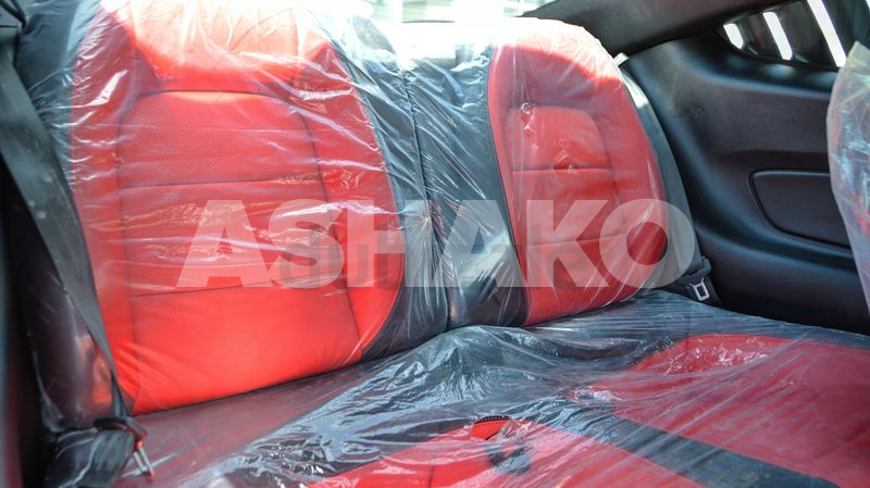Mustang Eco-Boost V4 2019/Original Airbags/Shelby Kit/Big Screen/Low Miles/Very Good Condition 11 Image