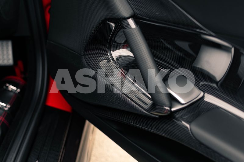 2020 Ferrari 812 Superfast - Special Paint 11 Image