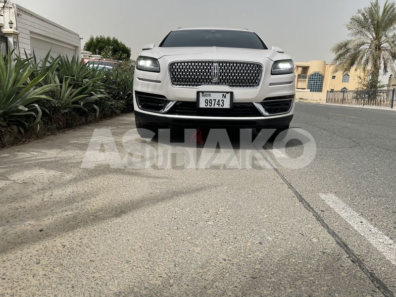 2019 Lincoln Nautilus with full service history