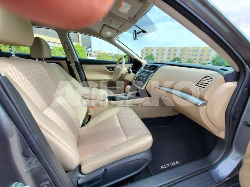 Nissan Altima 2018 Gcc Midoption In Excellent Condition (900* Monthly With No Downpayment) 5 Image