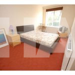 2 Bedroom Apartment In Grays 2 Image