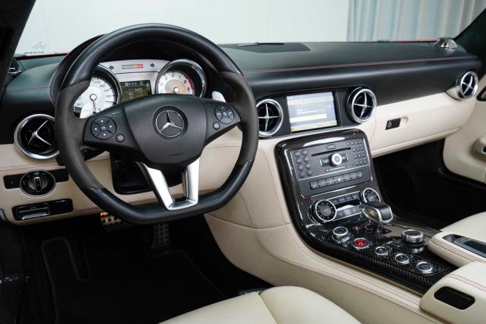 2012 Mercedes Benz Sls//amg Roadster 6 Image
