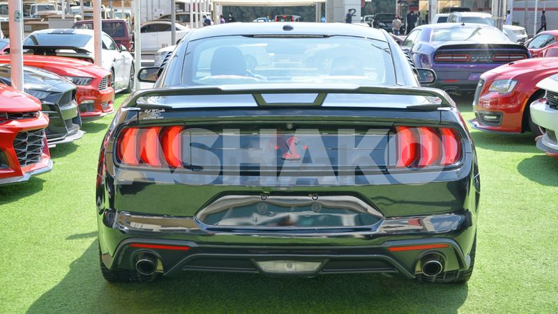 Mustang Eco-Boost V4 2019/Original Airbags/Shelby Kit/Big Screen/Low Miles/Very Good Condition 4 Image