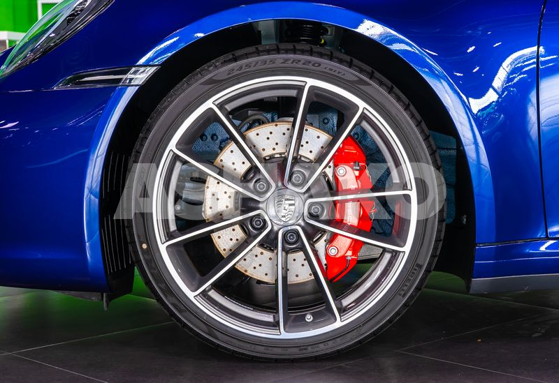 Brand New 2021 Porsche 992 Targa 4S In Gentian Blue Metallic With Warranty 12 Image