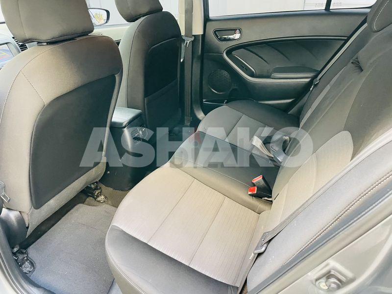 Kia Cerato 2018 Gcc 1.6 Eng Very Clean Car With Sunroof Push  Start 10 Image