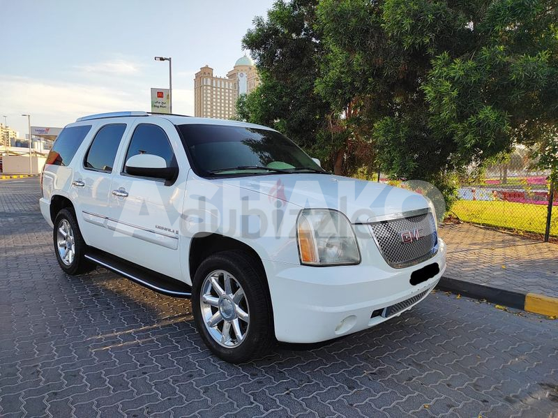 GMC Yukon Denali GCC  Less KM in very good condition owned by European expat