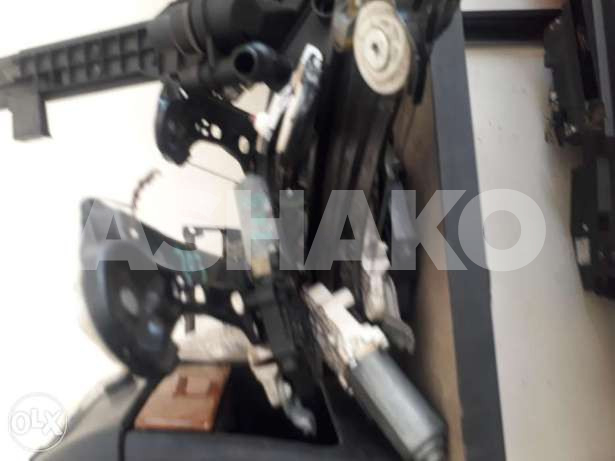 مكنه زجاج حلفي w211
