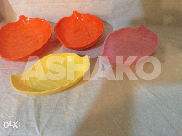 Mezze Plastic Plates - 25,000LL
