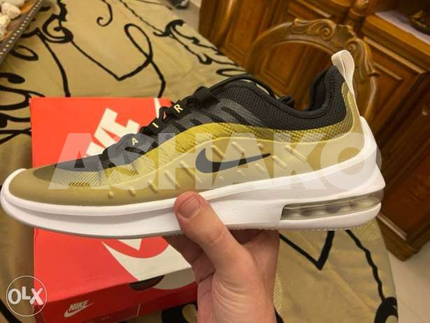 nike air max axis authentic