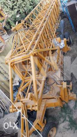 Tower crane 1 tons at 30 meters liebherr 2...
