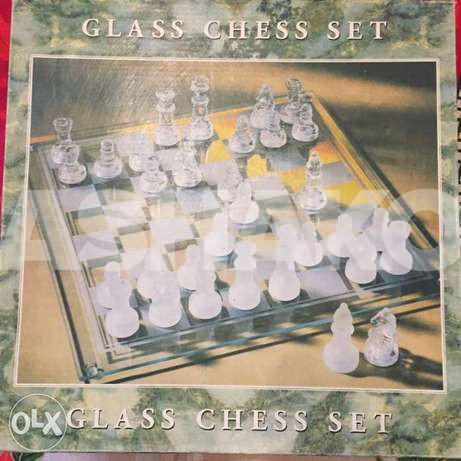 Glass Chess Price 100.000Ll 1 Image