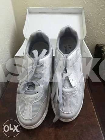 Shoes only for 40 alf lira