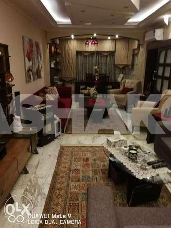 للبيع او المقايضة على شقة في دوحة عرمون 1 Image