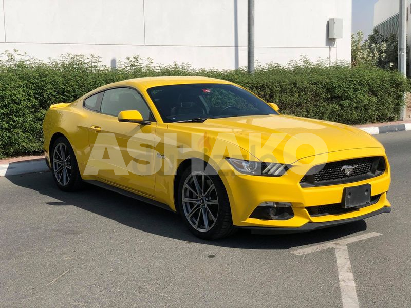 Ford Mustang - GT Premium 5.0 - GCC - Service Package