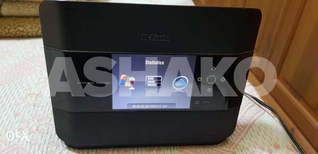 D-Link Storage Router Dir-685 With Lcd Dis... 1 Image