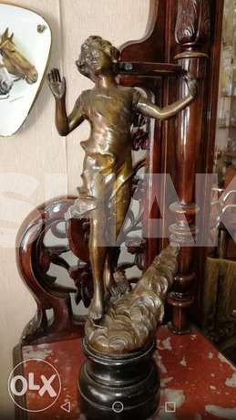 تمثال برونز فرنسي انتيك قطعة فنية رائعة مم... 1 Image