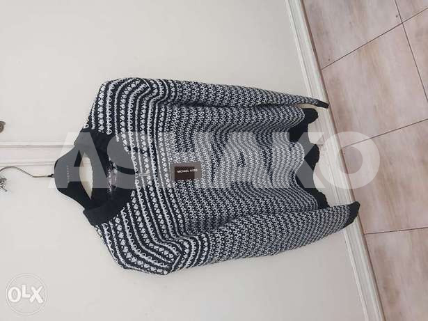 Michael Kors Sweater Size Small ( 250 000L... 1 Image