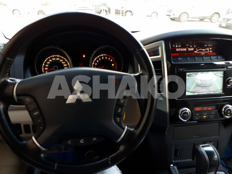 Pajero 3.5 Gls V6 2017 Gcc Spec No Accident 100% Original Paint 4 Wd Cruise Camera Reduced Price 6 Image