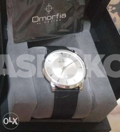 classy watch omorfia
