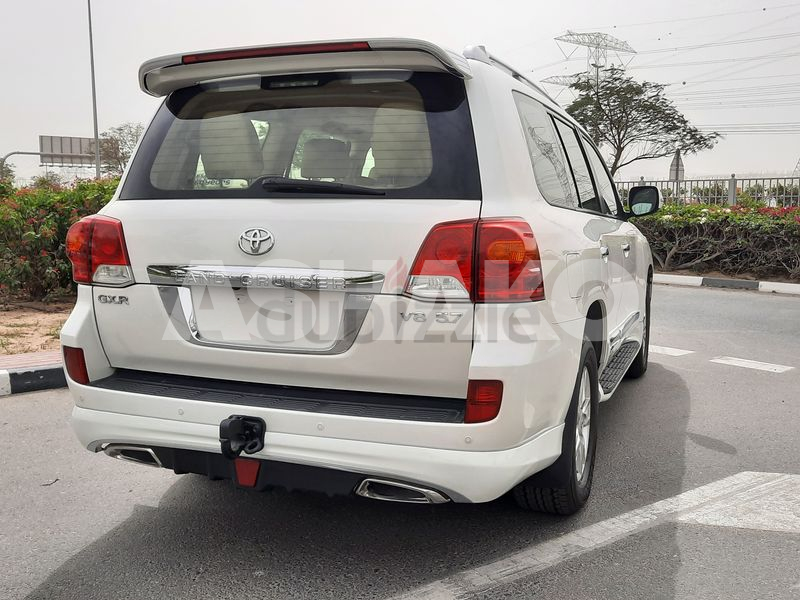 Toyota Land Cruiser G-Xr 5.7 2015 17 Image