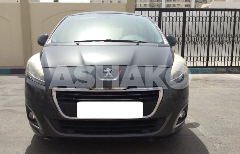 LIKE NEW /PEUGEOT 5008 2015/GCC/FULL SERVICE HISTORY/SERVICE CONTRACT