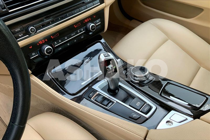 2015 Bmw 520I Exclusive Sedan 2.0L 4Cyl 181Hp//low Km // Aed 1,211 /month //assured Quality 12 Image