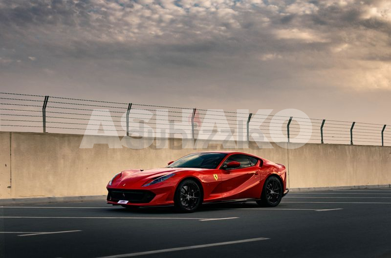 2020 Ferrari 812 Superfast - Special Paint