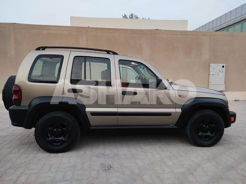 Jeep Cherokee 2007 Gcc Spec Fully Auto And Fully Maintained By Agency 3 Image
