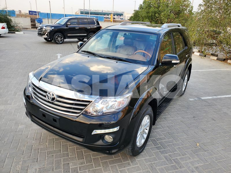 TOYOTA FORTUNER 2012 V4 G.C.C SPECIFICATION IN EXCELLENT CONDITION