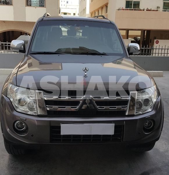 Mitsubishi Pajero Platinum Edition full option for sale AED 42000