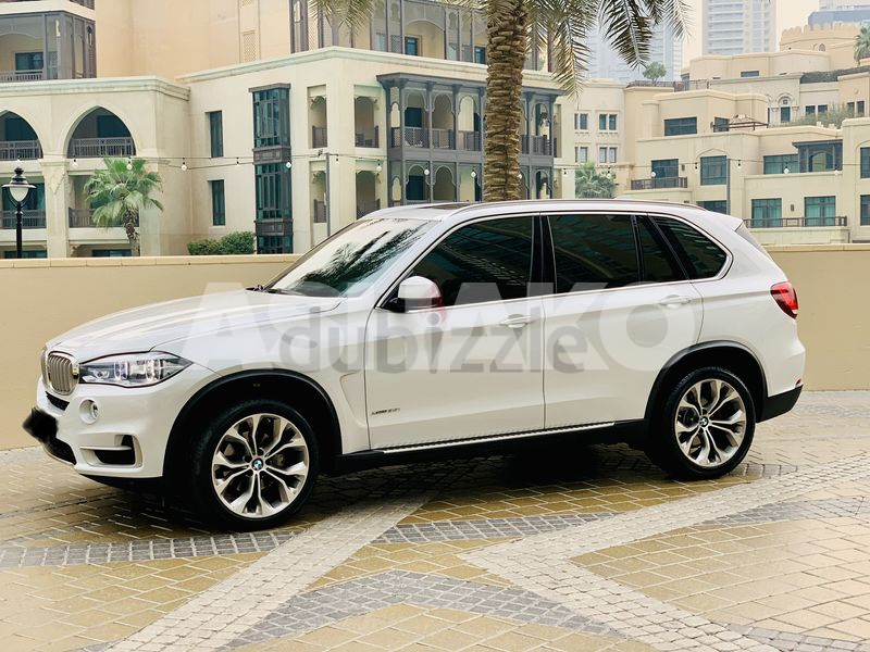 WHITE BMW X5 xDrive35i 7 SEATS GCC specs with AGMC WARRANTY and SERVICE Fully loaded Owner driven