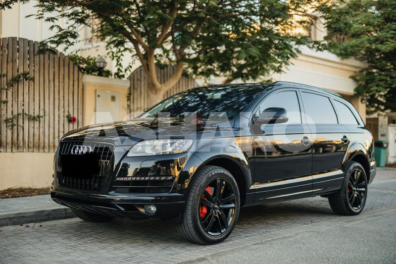I only reply by whatsap Audi Q7 Black edition V6 Full option in excellent condition.