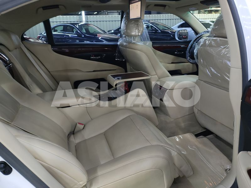 Lexus Ls 600 H Large 2010 In Great Conditions 10 Image