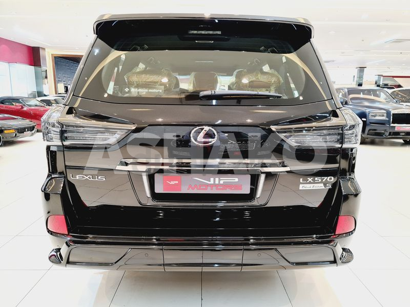 Lexus Lx570 Black Series, 2021, Gcc, Full Loaded, Dealer Warranty, Zero Km 5 Image