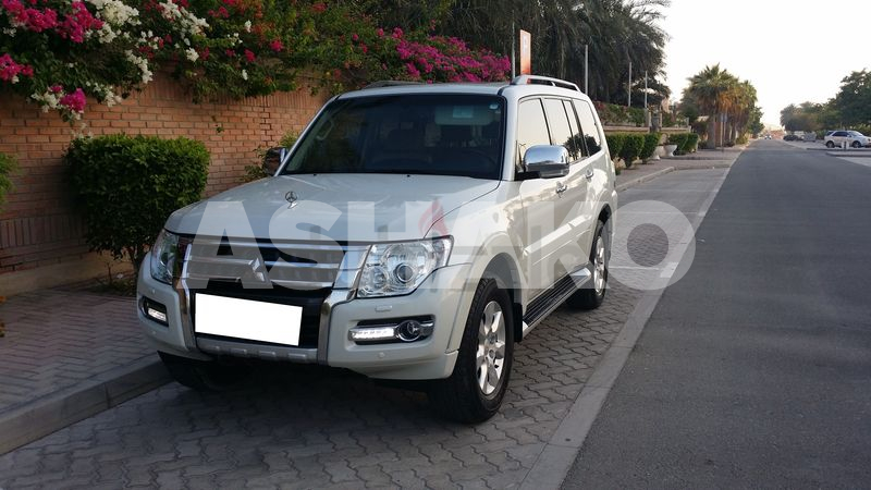 2016 TOP REANGE FUL OPTION PAJERO ACCEDENT FRE ORGENAL PAINT GCC SUN ROOF LEATHER VERY VERY GOOD COU