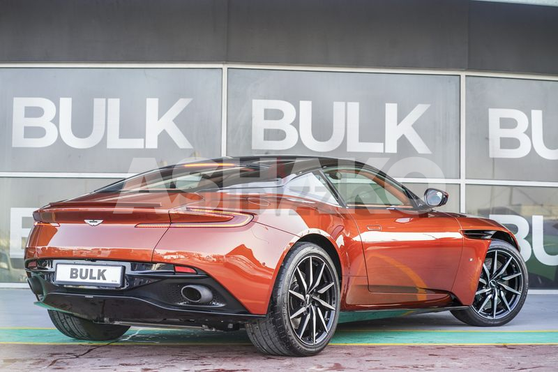 Aston Martin Db11 - Gcc - Aed 10,686 Monthly - 0% Dp 5 Image