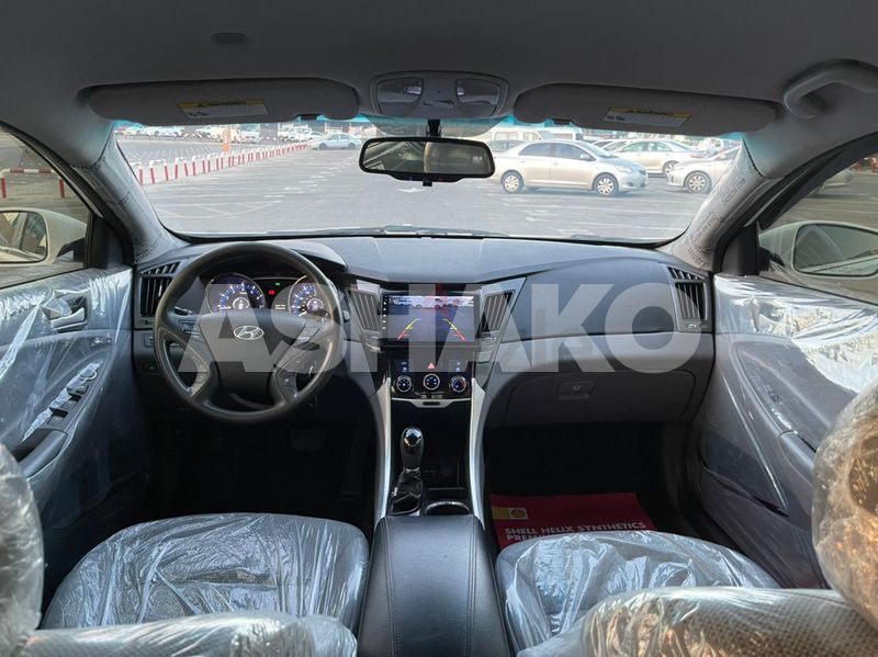 Hyundai Sonata White 2014 Clean And Good Conditions 9 Image
