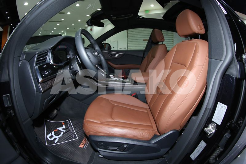 Aed 4891/Month ((Warranty And Service Available)) 2020 Audi Q8 55Tfsi S Line -21 Inch Rims-Call Us!! 15 Image