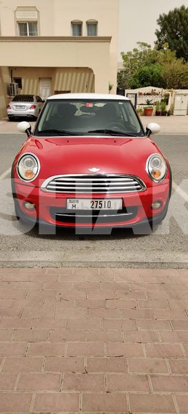 Mini Cooper(lady driven) in good condition for