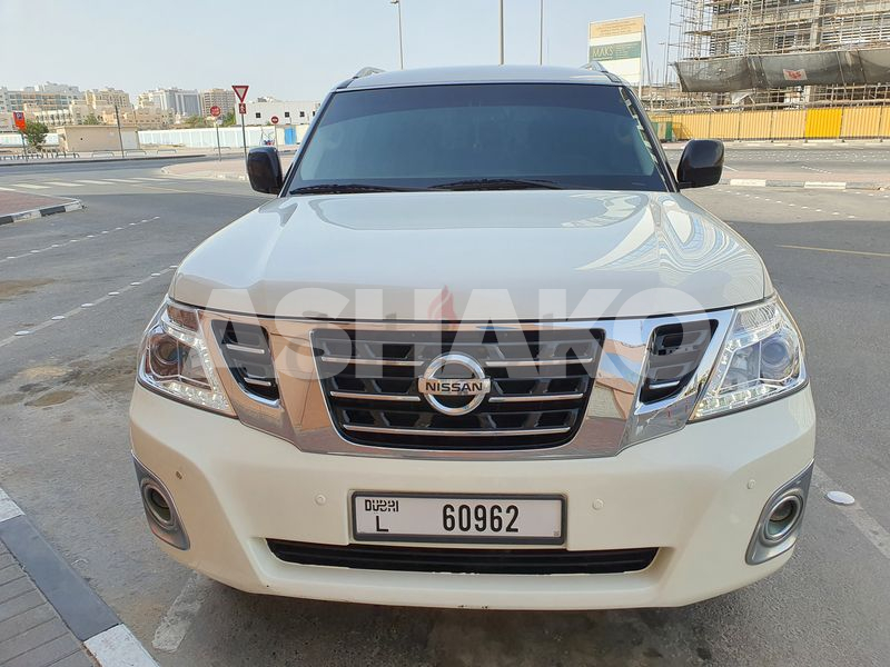 NISSAN PATROL Platinium SE 2015. DIRECTLY FROM OWNER