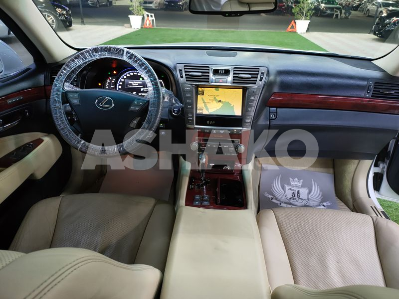 Lexus Ls 600 H Large 2010 In Great Conditions 12 Image