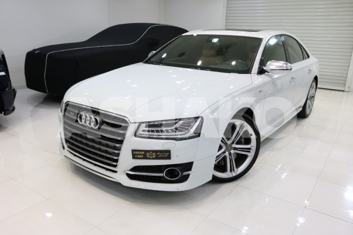**Ali and Sons Car** Audi S8, 2015, 99,000KMs, GCC Specs, BANG OLUFSEN Sound System, AED 165,000