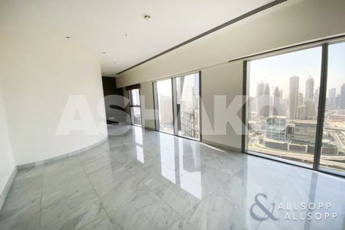 Apartment For Rent Difc, Central Park Tower, Dubai | Triplex Penthouse | Elevator | Maids Room 17 Image