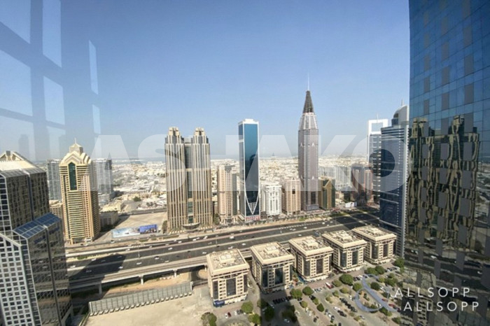 Apartment For Rent Difc, Central Park Tower, Dubai | Triplex Penthouse | Elevator | Maids Room 6 Image