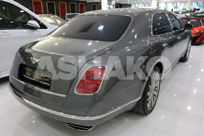 Bentley Continental Flying Spur 10 Image