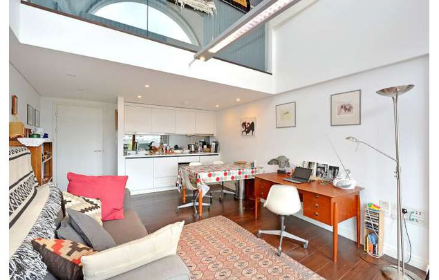 CORNER UNIT | Fully Upgraded | Full Marina View