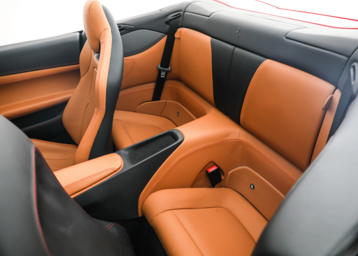 Ferrari Portofino 2019 Red-Tan // Warranty Until Nov 2021 + Service Until Nov 2025 5 Image