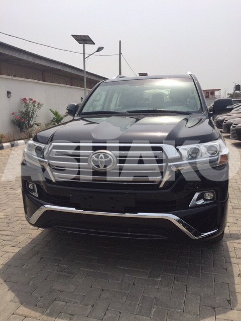 Sparkling Toyota Land Cruiser