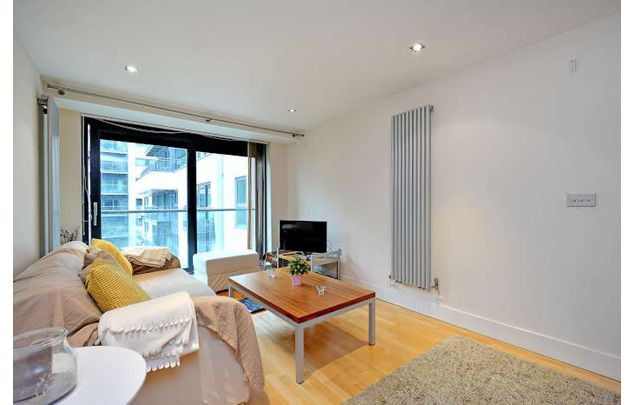 Superb Design Generous Dimensions || Std apt || Amazing Pool view || Contact us now!